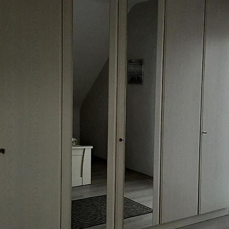 Ferienwohnung Gutowski Андернах Экстерьер фото