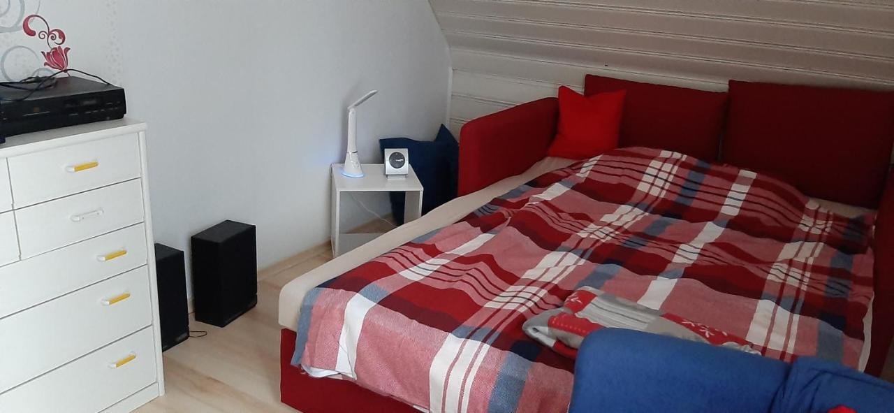 Ferienwohnung Gutowski Андернах Экстерьер фото